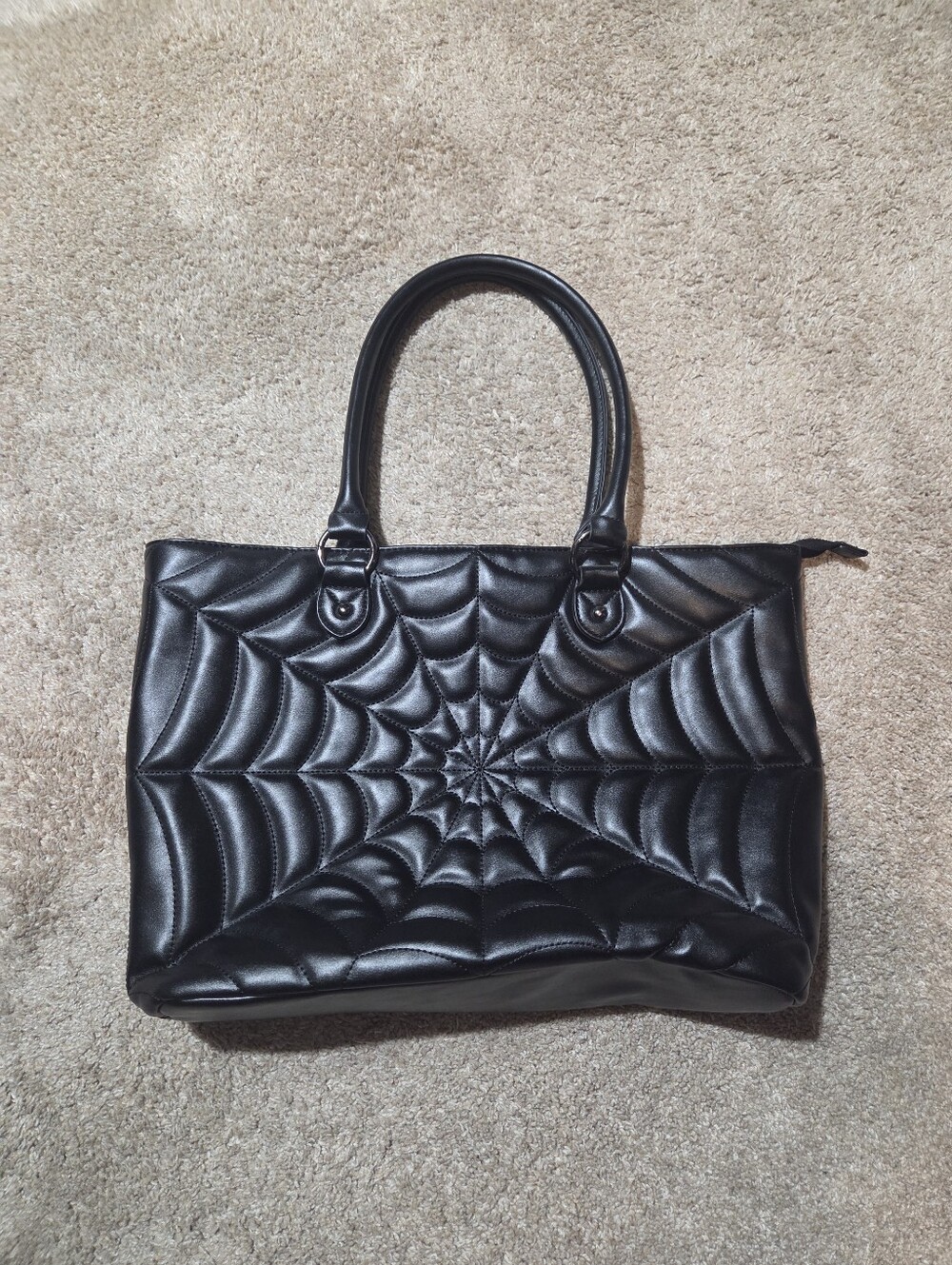 Spiderweb Tote - Picture 2 of 5